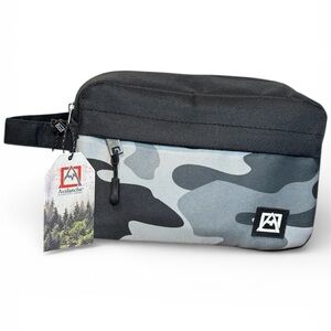 Avalanche Men's Black and Gray Camo Toiletry Bag